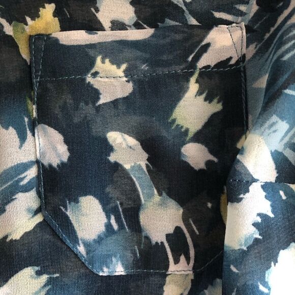 CAbi sheer tunic with abstract print - Picture 5 of 5